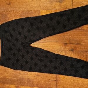 Zac And Rachel Leggings.  Size Large.  Black With Velvet Design.